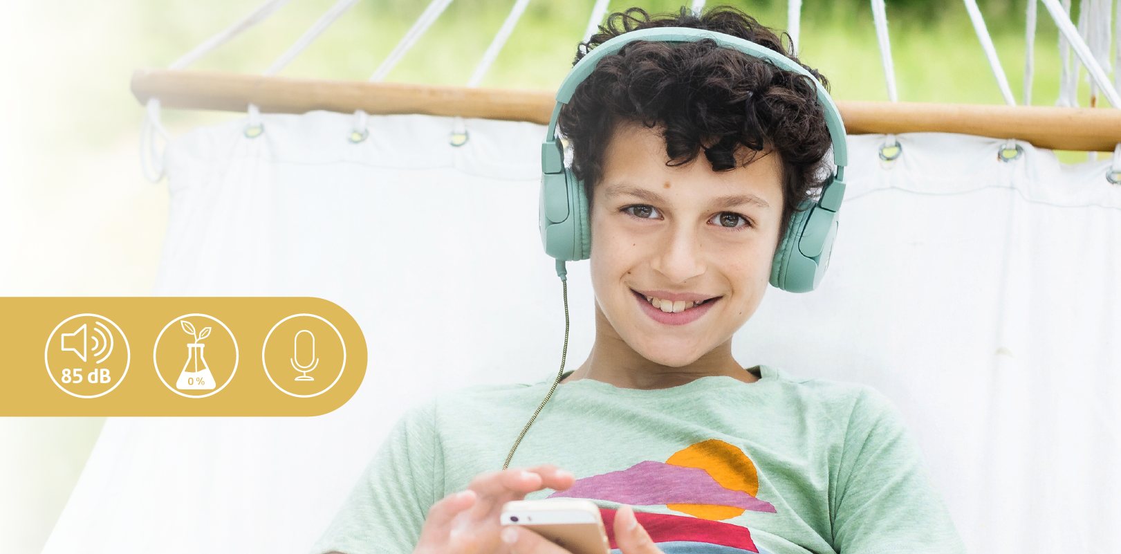 Boy wearing The Elephant headphones